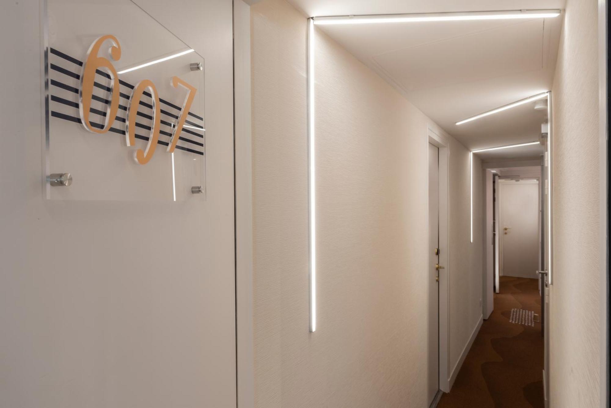 Mercure Opera Lafayette 4*
